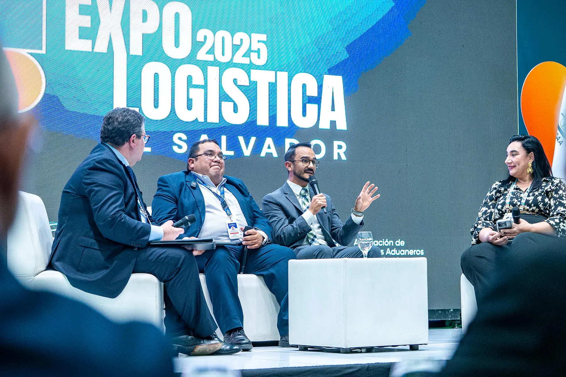 Panel de contenido durante Expo Logística 2025.