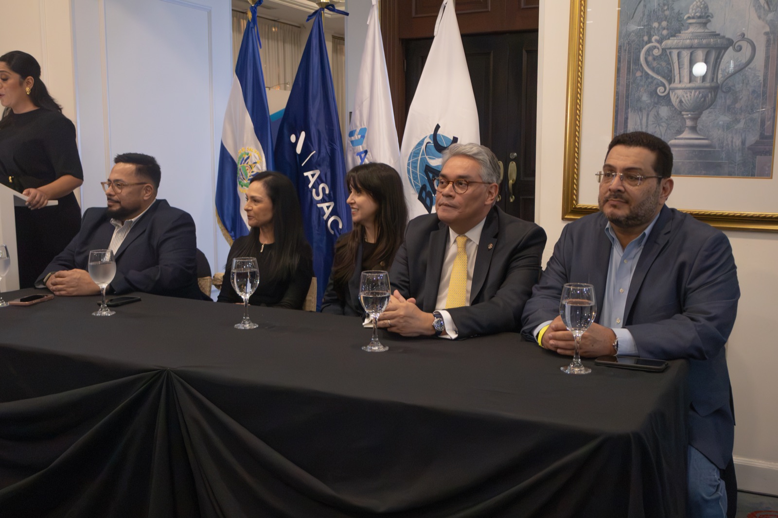 Apertura oficial · Foto 3
