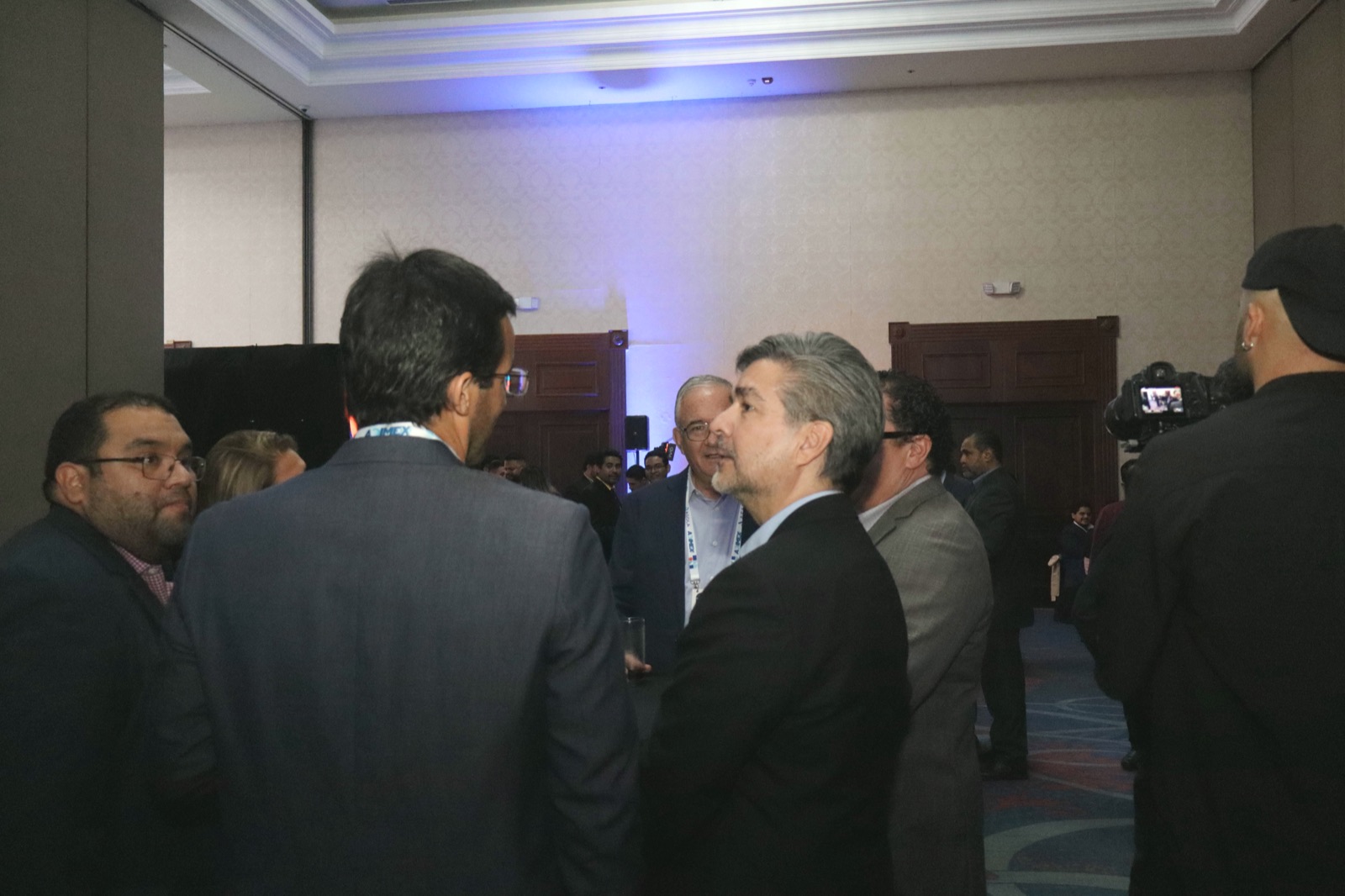 Cóctel de inauguración · Foto 3